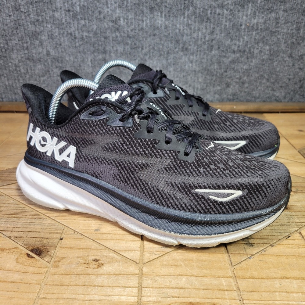 Hoka One One Clifton 9 Women's 9.5 B Black White Running Sneakers Shoes